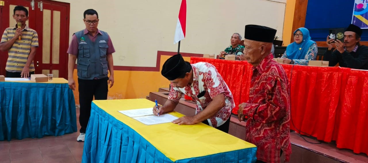 RELOKASI TEMPAT PEMILAHAN SAMPAH TERPADU (TPST) DI TENGAH PERMUKIMAN WARGA KE SAWAH BLOK BENGKOK MENJADI USULAN PRIORITAS DALAM MUSRENBANGDES 2025