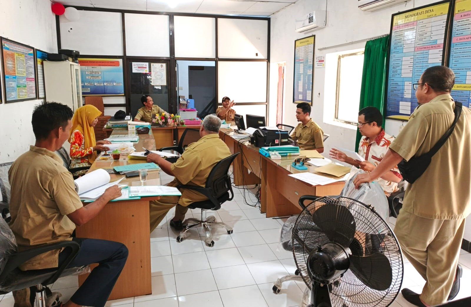 KONFERENSI KADES PERADES PERSIAPAN MONEV KECAMATAN MAGETAN 
