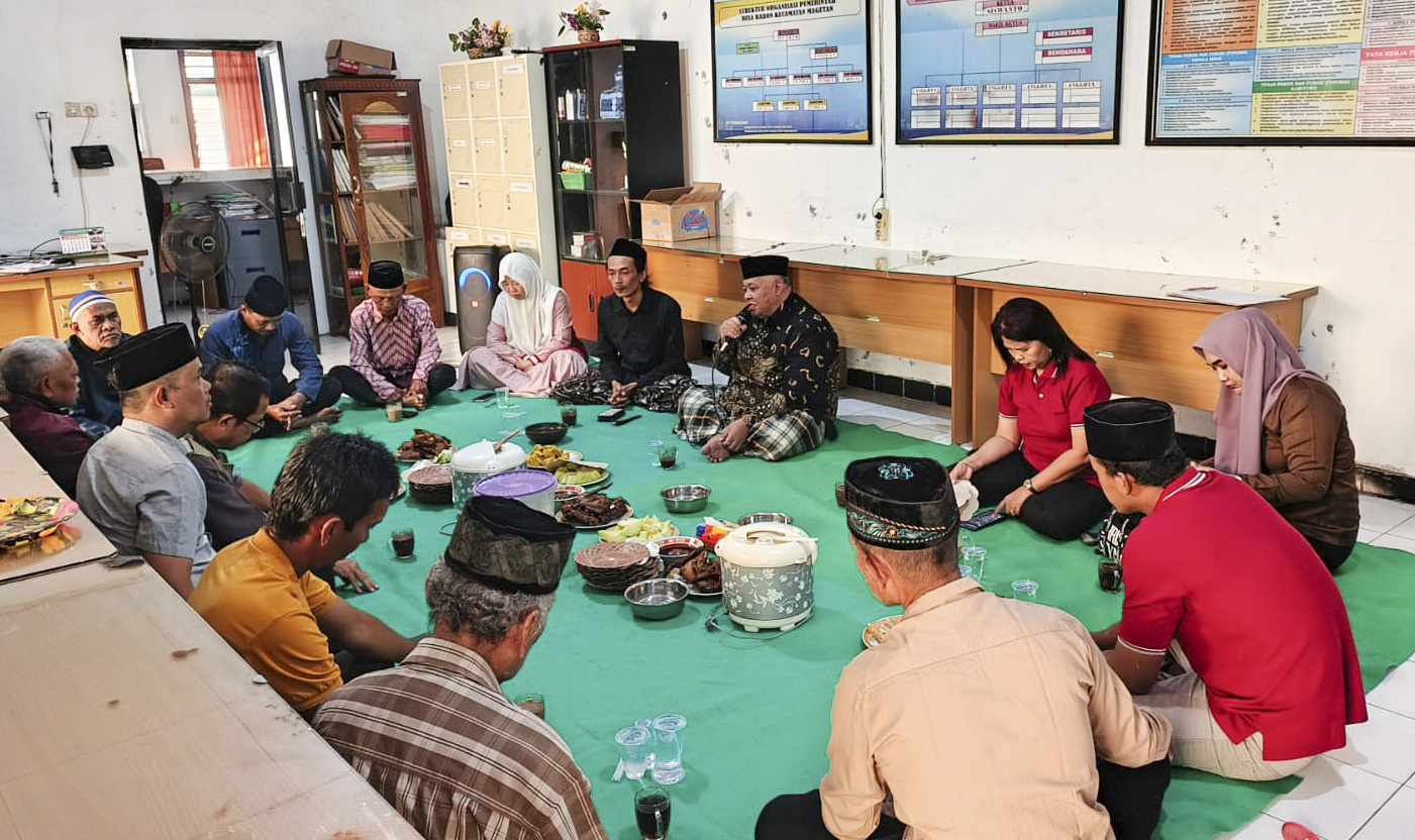 MALAM TIRAKATAN PITULASAN